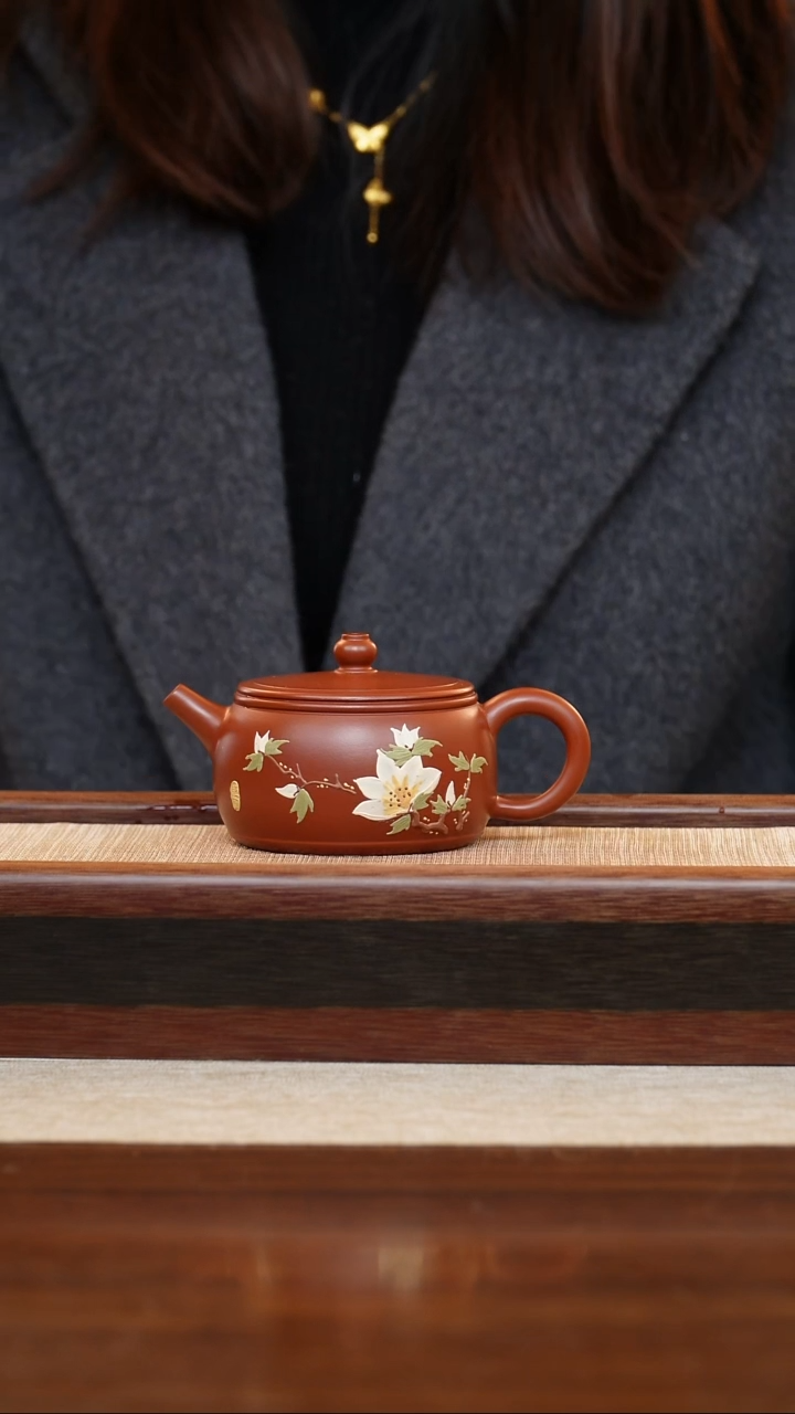 我**桶朱泥泥绘乐鼓180cc宜兴手工紫砂壶