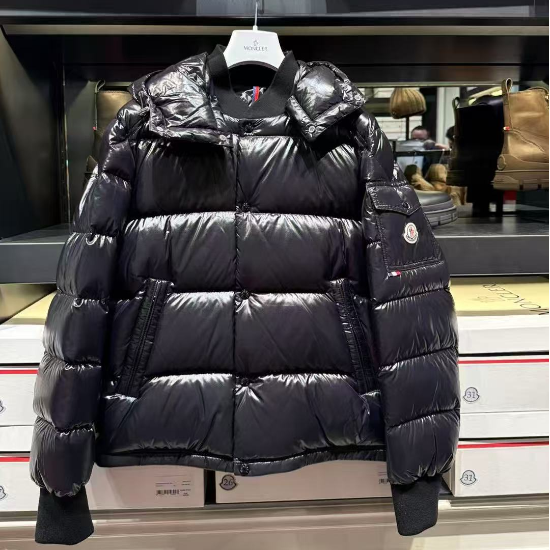 未使用 MONCLER 蒙口/六六/majasset男款黑色经典爆款羽绒服
