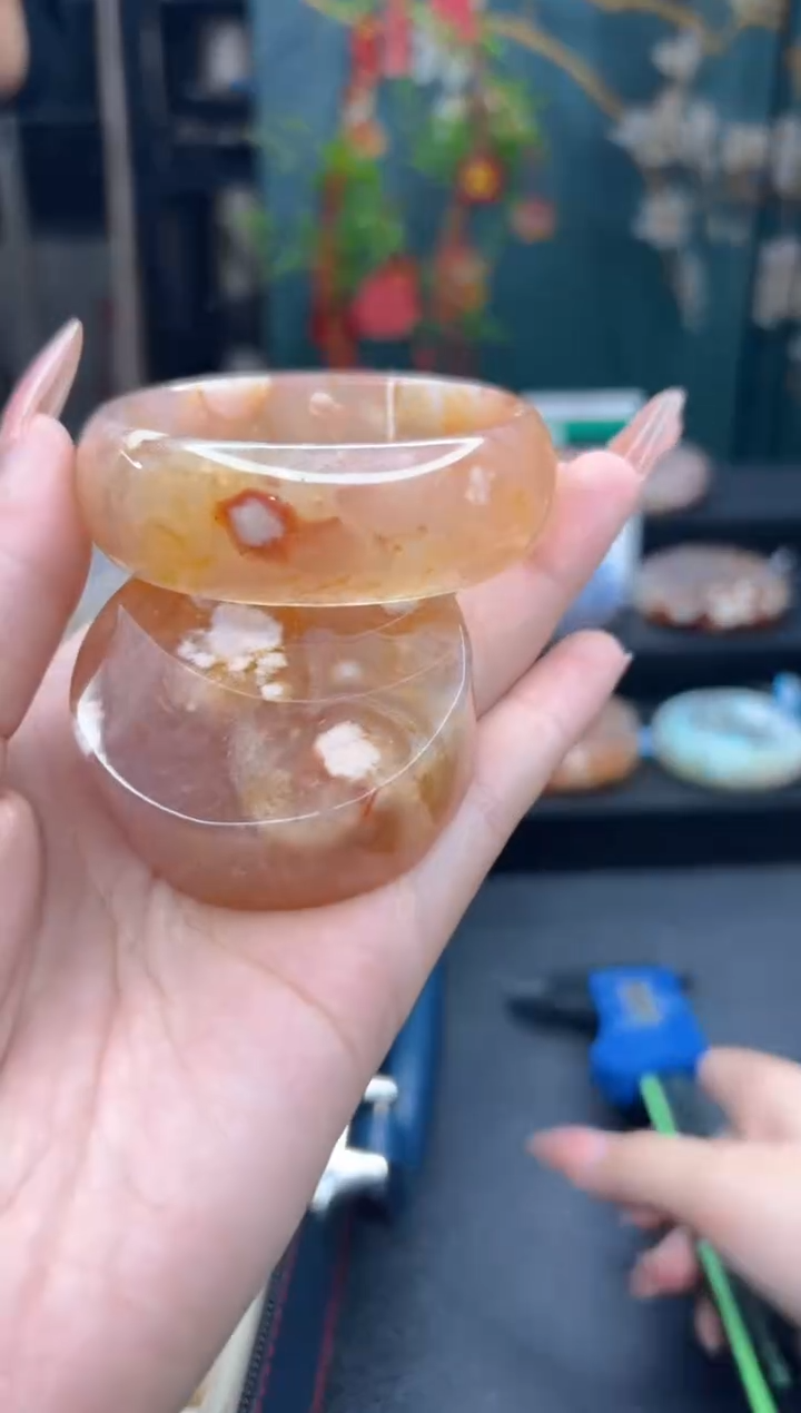 【闪购商品】石英质玉手镯未镶嵌529（53圈赠送镯心）