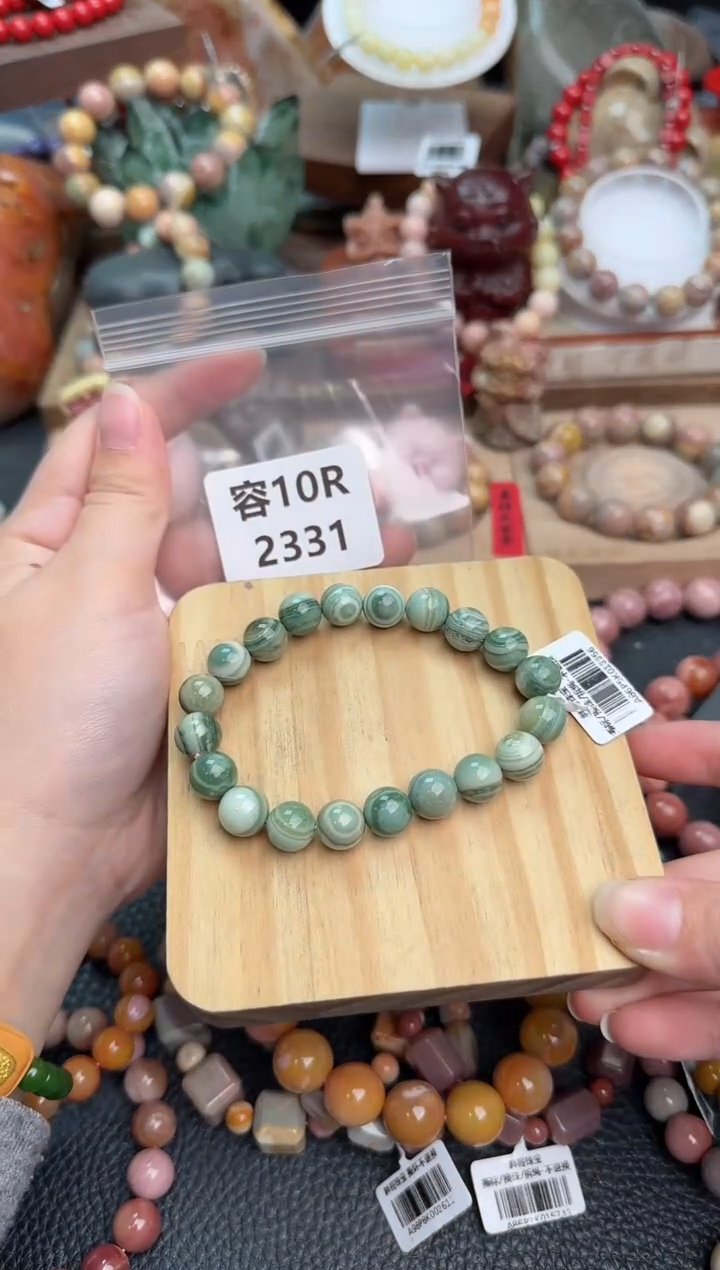 【闪购商品】石英质玉手链未镶嵌10R2331