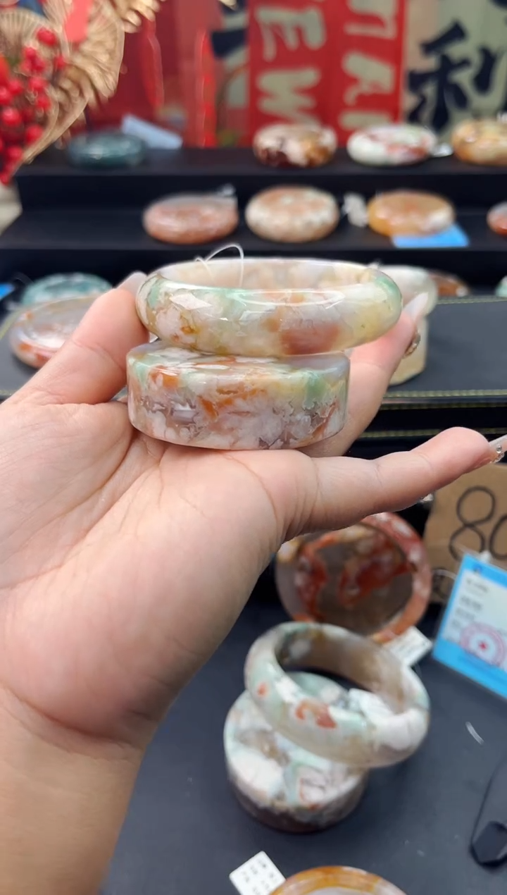 【闪购商品】石英质玉手镯未镶嵌赠送镯心（60圈口）