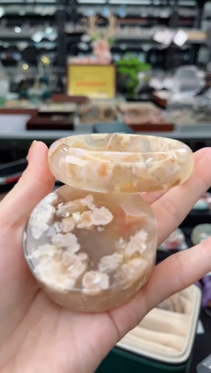 【闪购商品】石英质玉手镯未镶嵌58圈口（赠送镯心）6687255