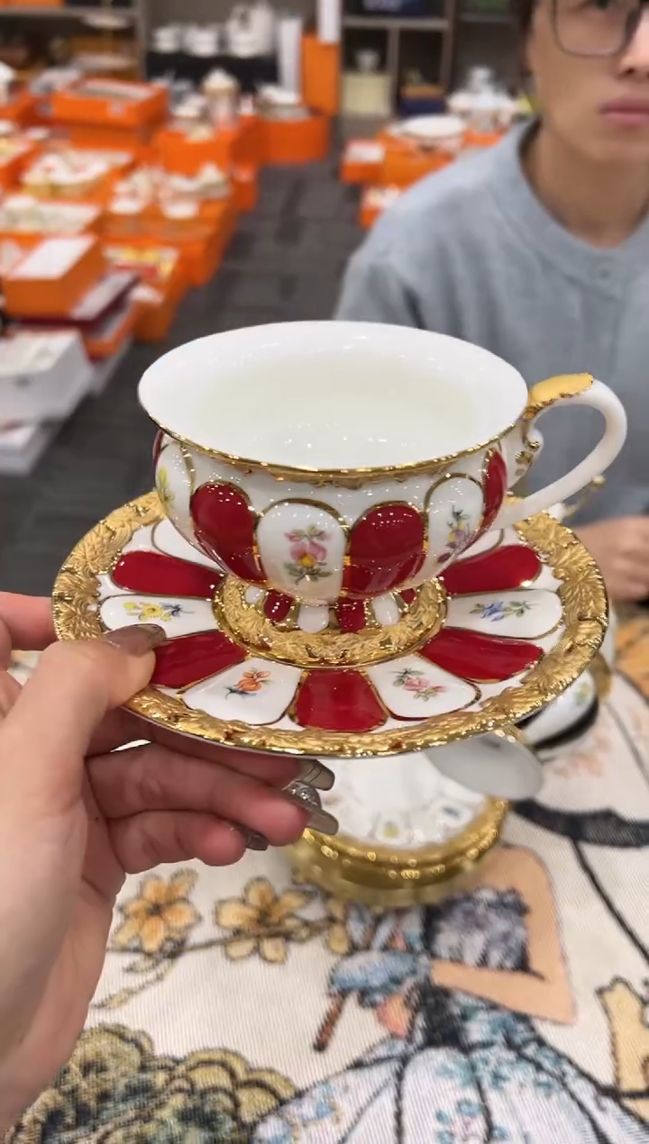 【闪购商品】杯H299--------------