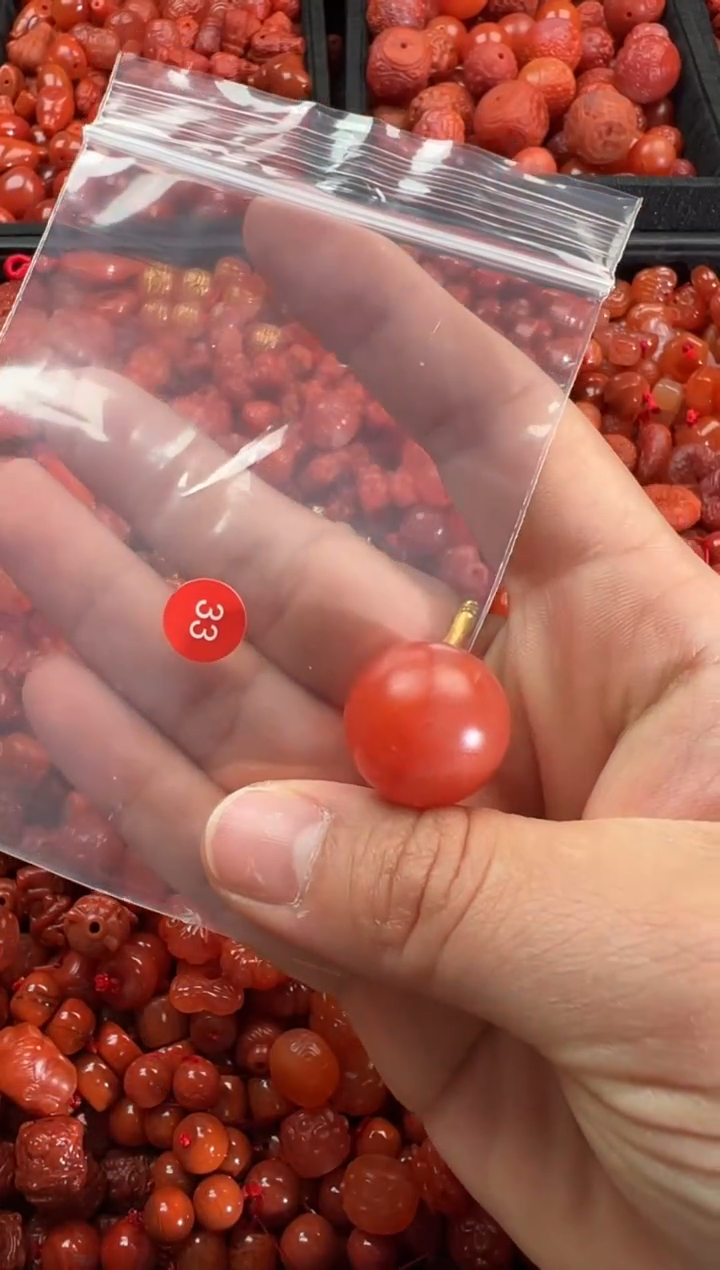 【闪购商品】南红玛瑙颈饰未镶嵌1