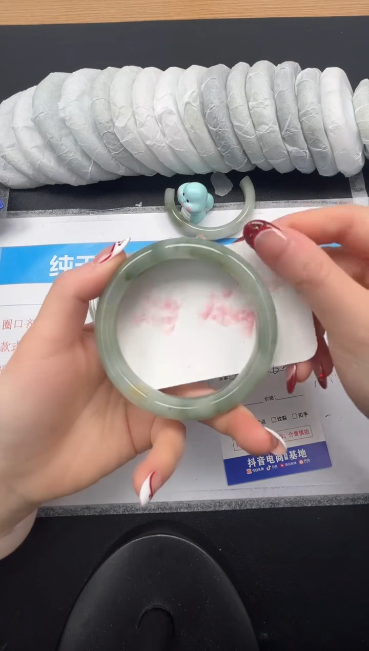 【闪购商品】石英质玉未镶嵌手镯249-62.6