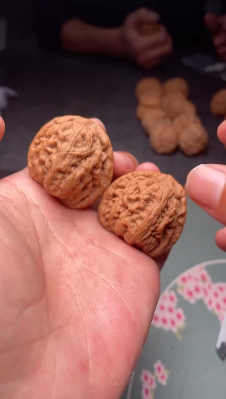 把件文玩核桃a29  红锦鲤 37尺