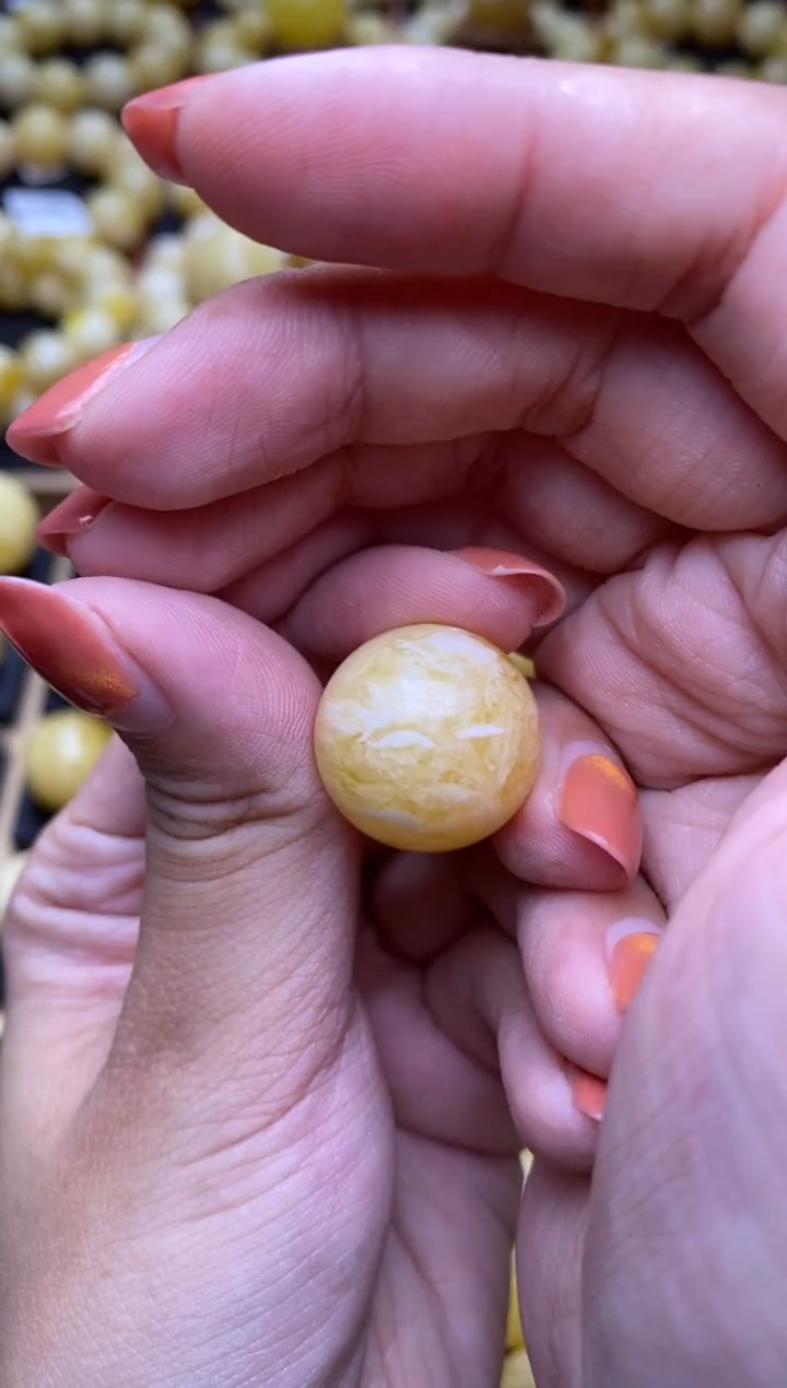 未镶嵌琥珀裸石 大小姐珠宝严选44