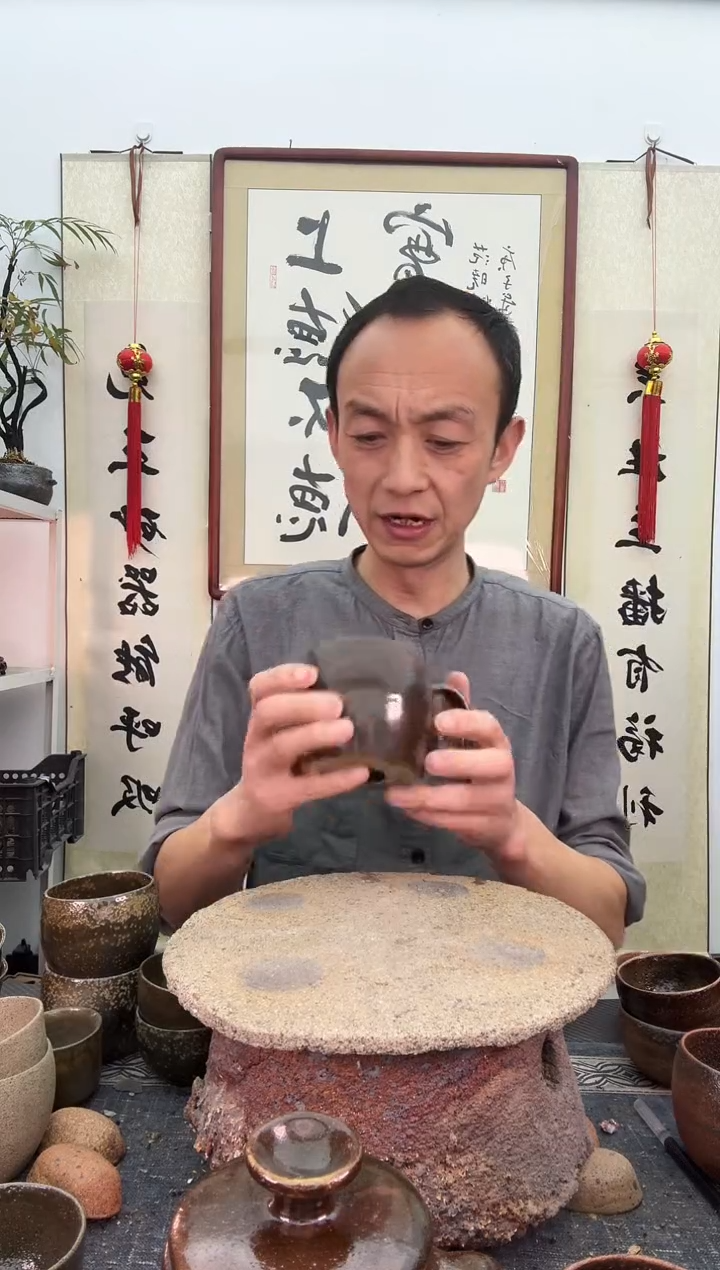 【闪购商品】瑕疵红色马克杯350毫升