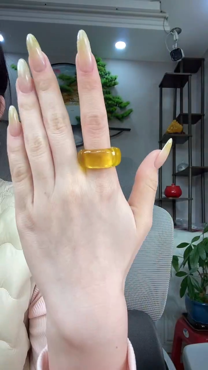 未镶嵌琥珀戒指戒指