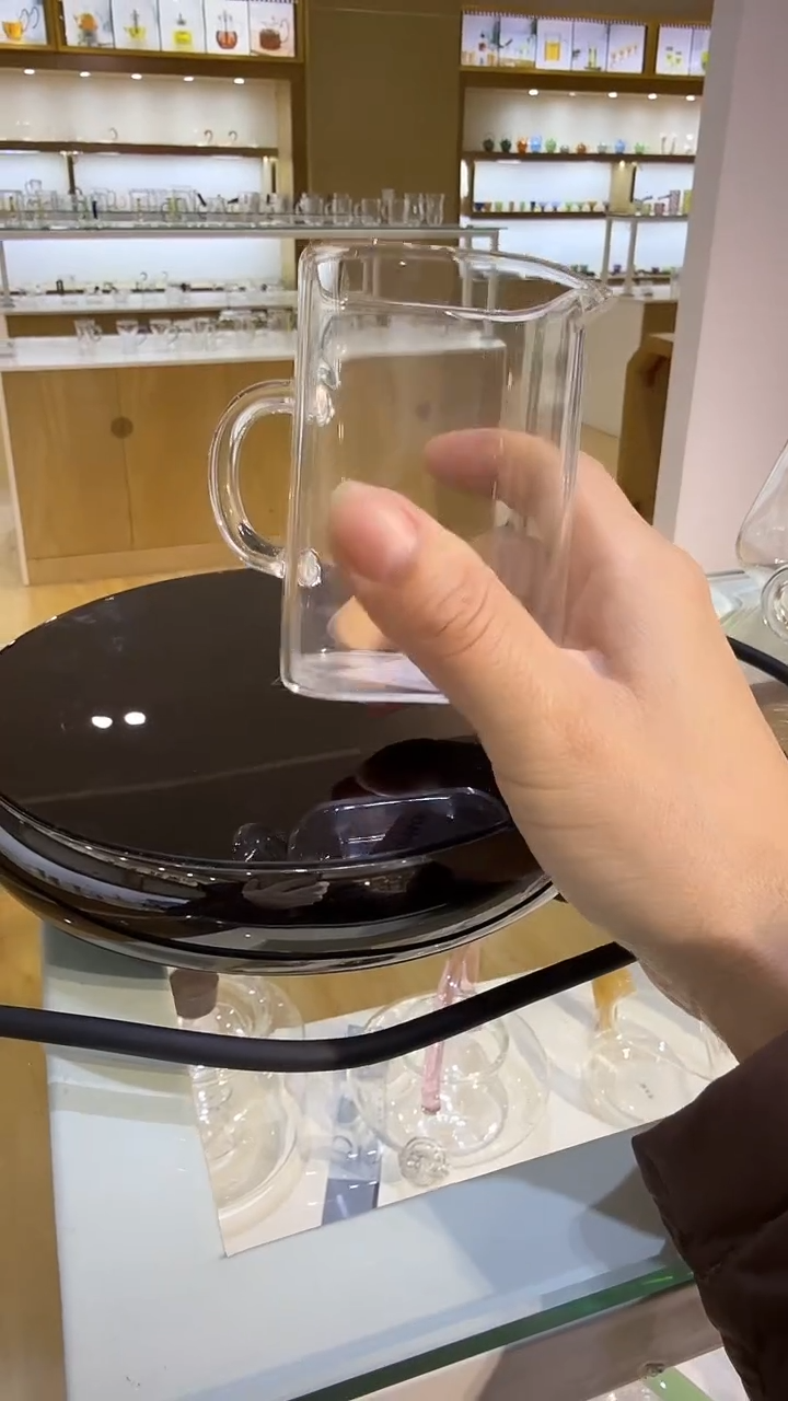 高硼硅方形公道杯