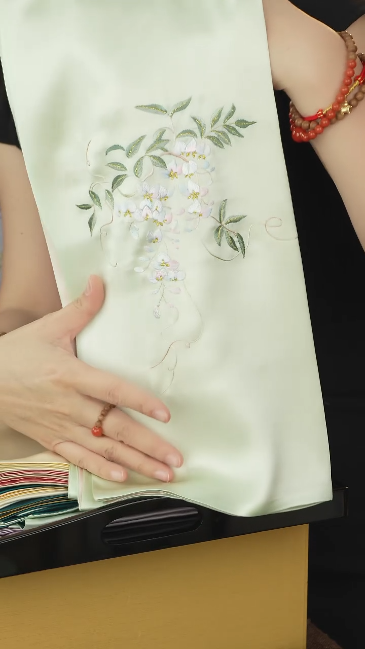 刺绣非遗苏绣围巾不带礼盒介意勿拍