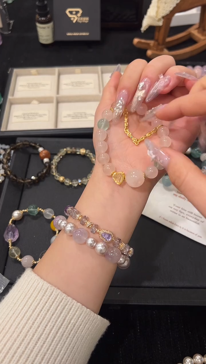 未镶嵌手链水晶粉晶设计款手串