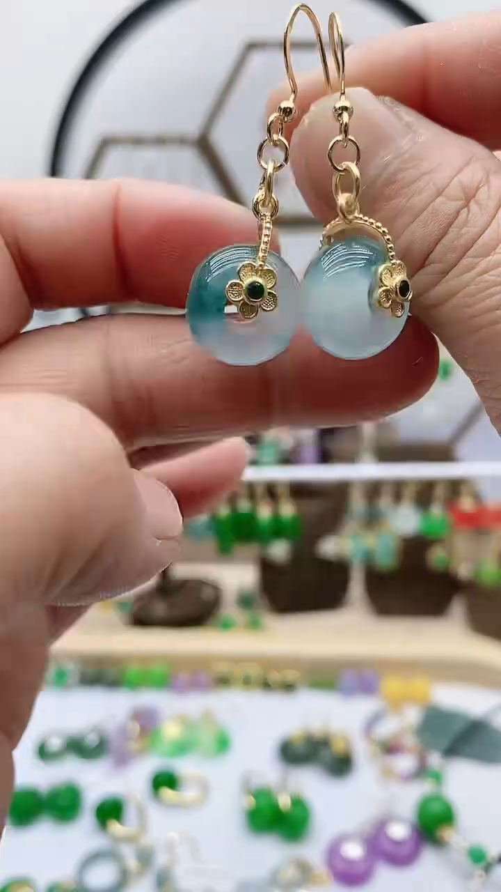 未镶嵌石英质玉（天山翠）耳饰623