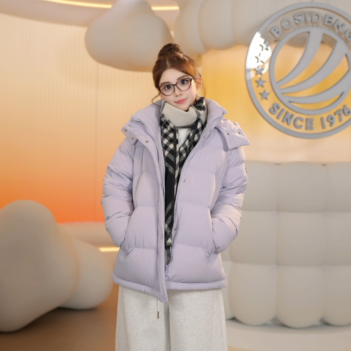 波司登2025长款新款羽绒服宽松时尚冬季女款短款加厚保暖连帽外套