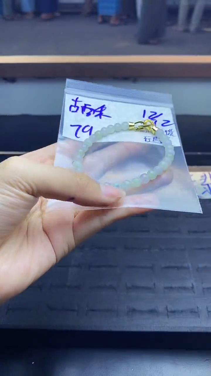 未镶嵌定制翡翠古**姐拍一发一