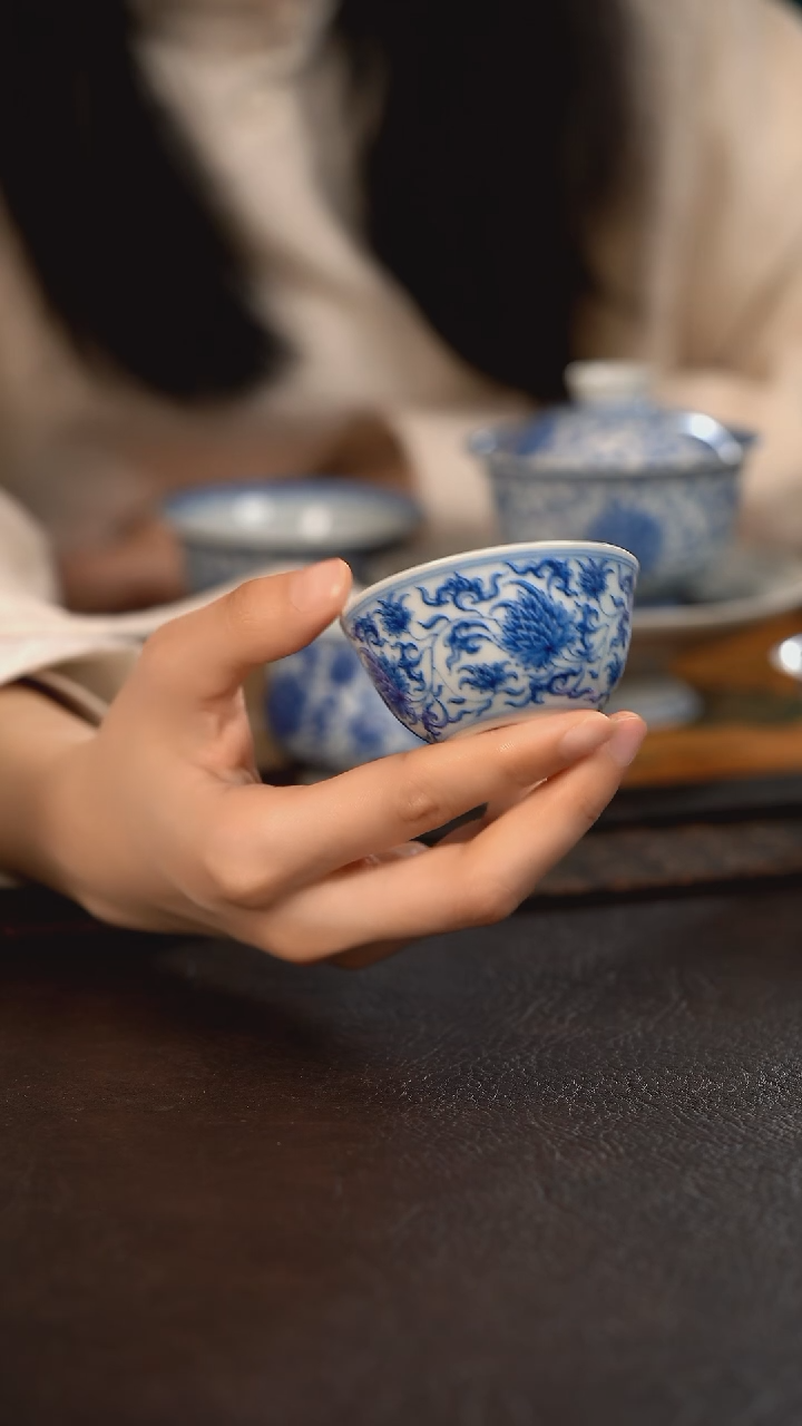 【闪购商品】杯聚澜堂缠枝菊小鸡缸杯