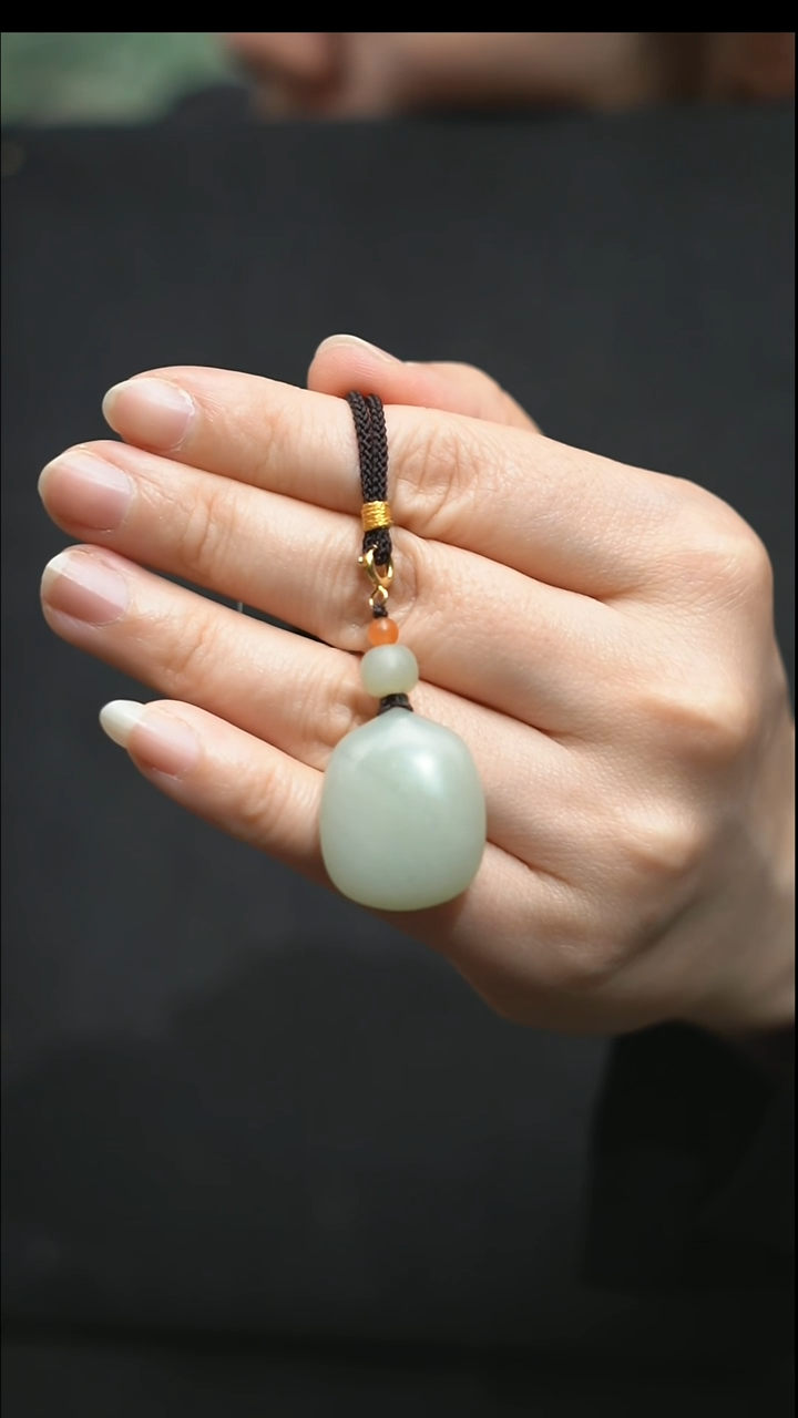 颈饰未镶嵌和田玉平安牌