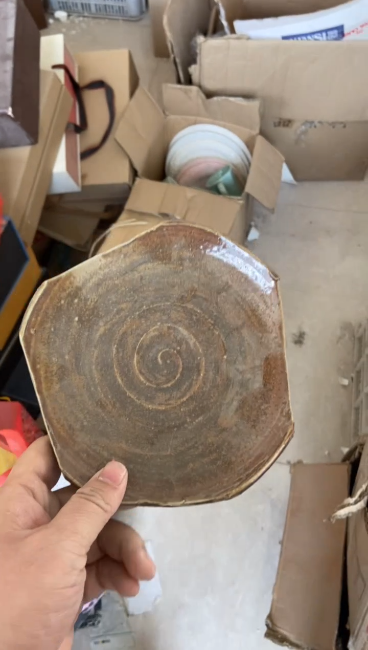 无运费险有瑕疵的摄影的产品有使用过的痕迹有点脏介意勿拍