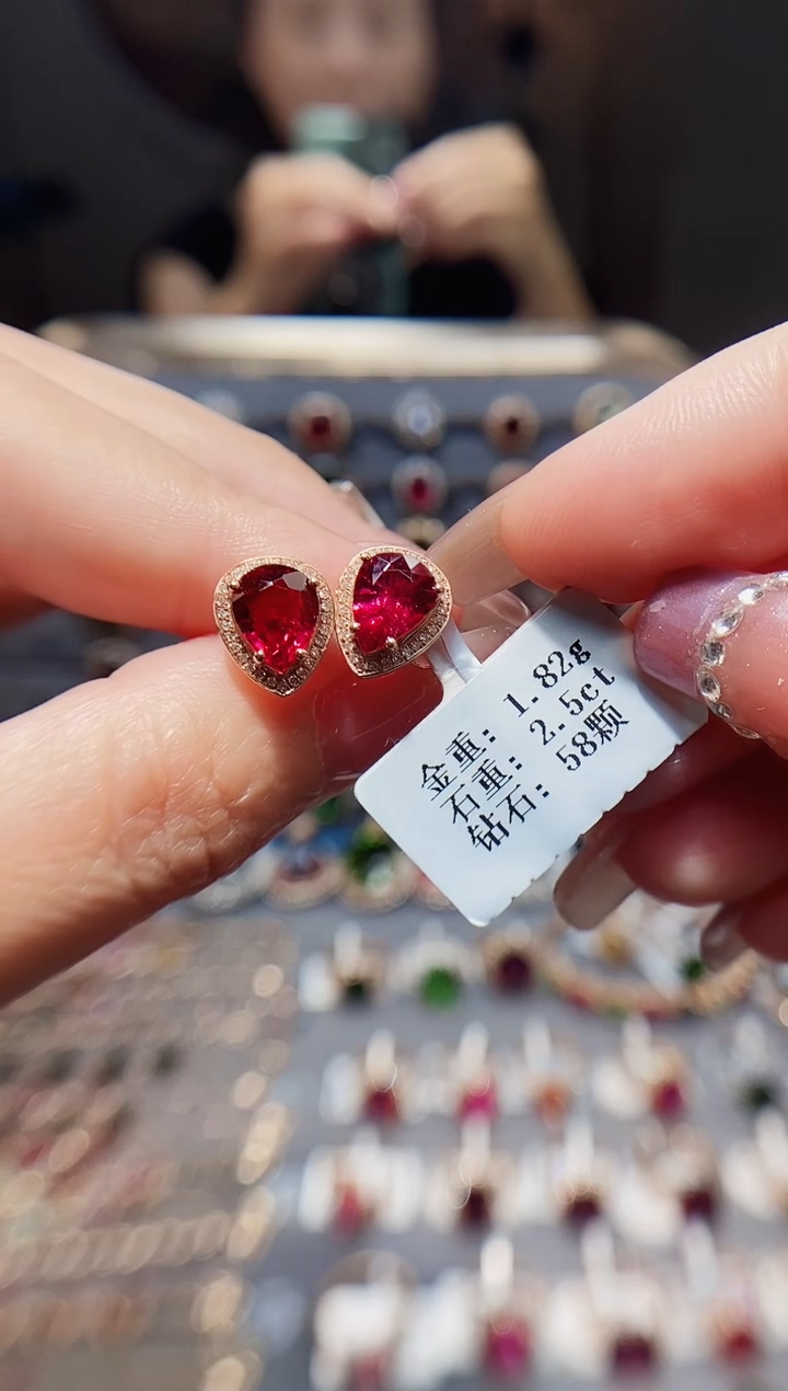 碧玺耳饰18K金镶嵌2.5配钻