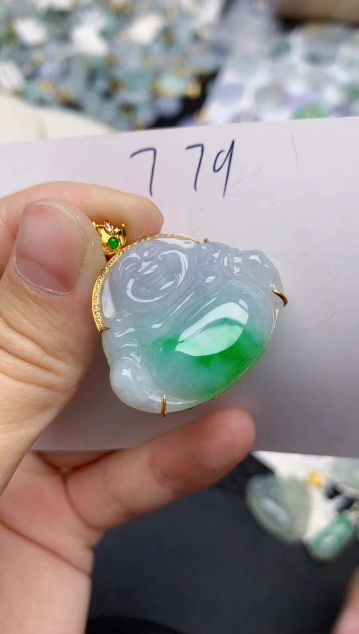 翡翠18K金镶嵌颈饰天然缅甸A货翡翠