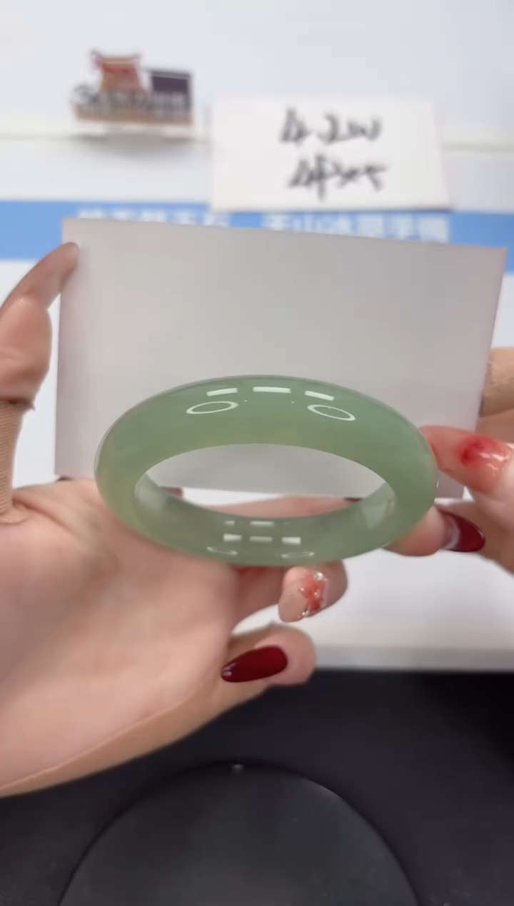 【闪购商品】石英质玉手镯未镶嵌A128-55.2