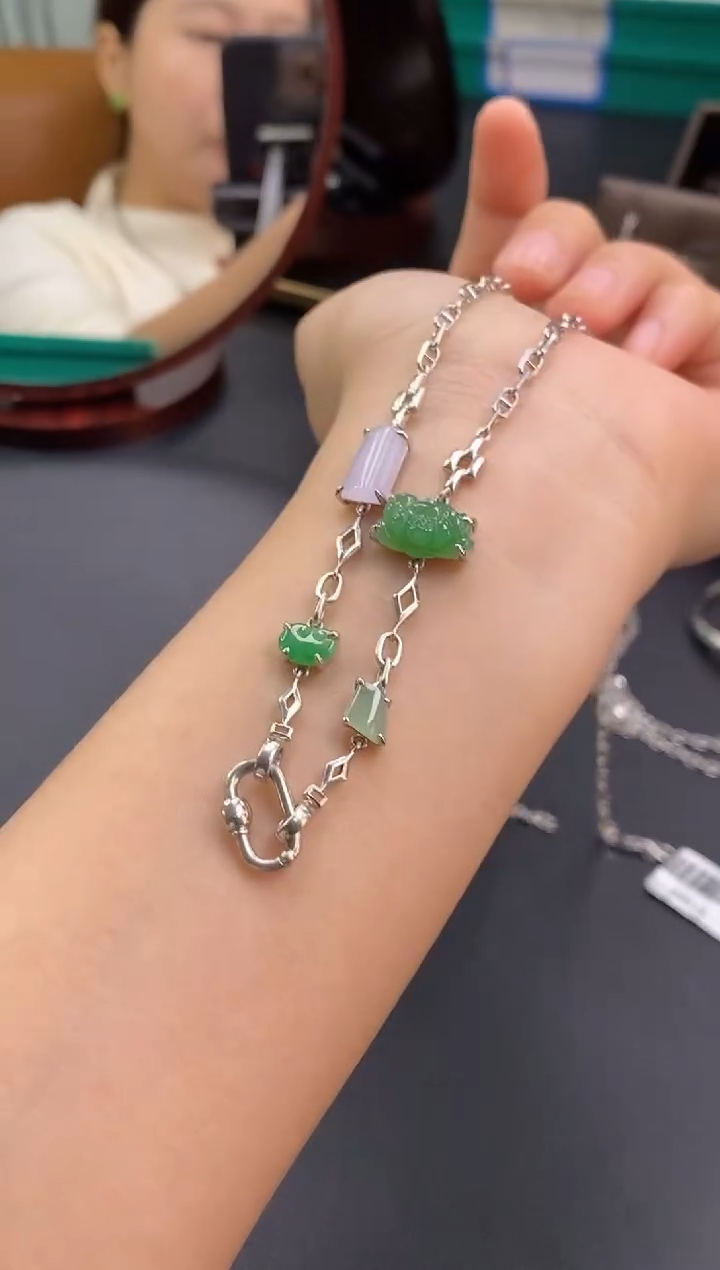 颈饰银S925镶嵌翡翠16815