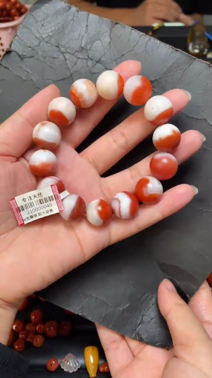 未镶嵌48玛瑙/玉髓手串