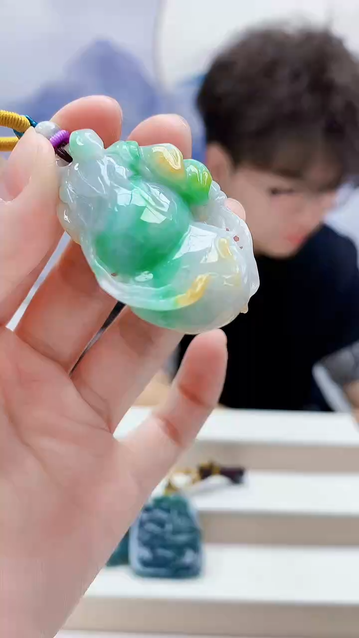 未镶嵌定制翡翠4688lr-毛货挂件161
