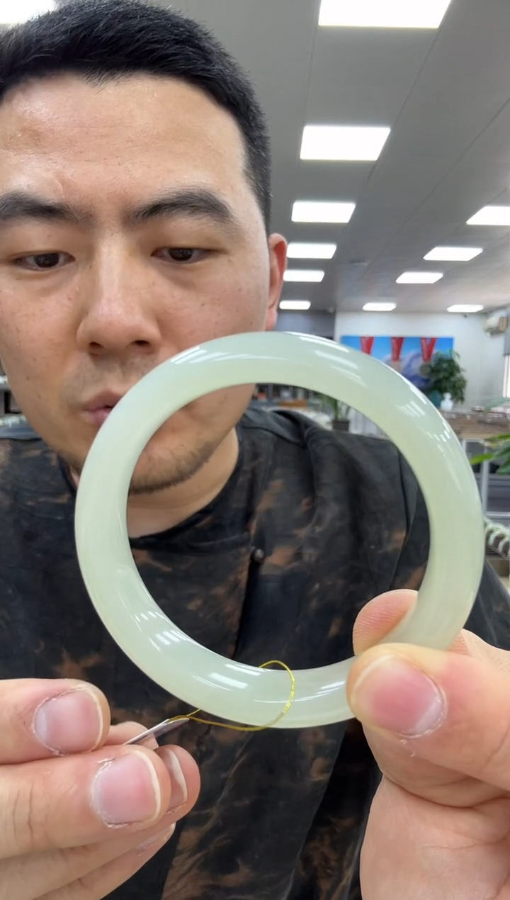 【闪购商品】和田玉未镶嵌手镯57  185
