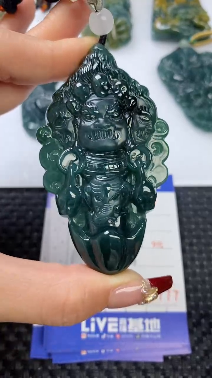 【闪购商品】翡翠颈饰未镶嵌111111111111111