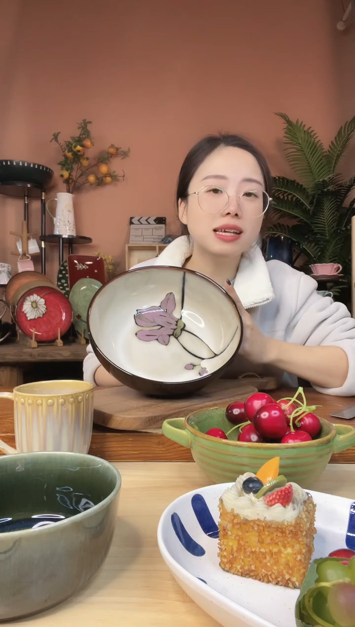 陶瓷9英寸玉兰紫汤碗 微瑕疵