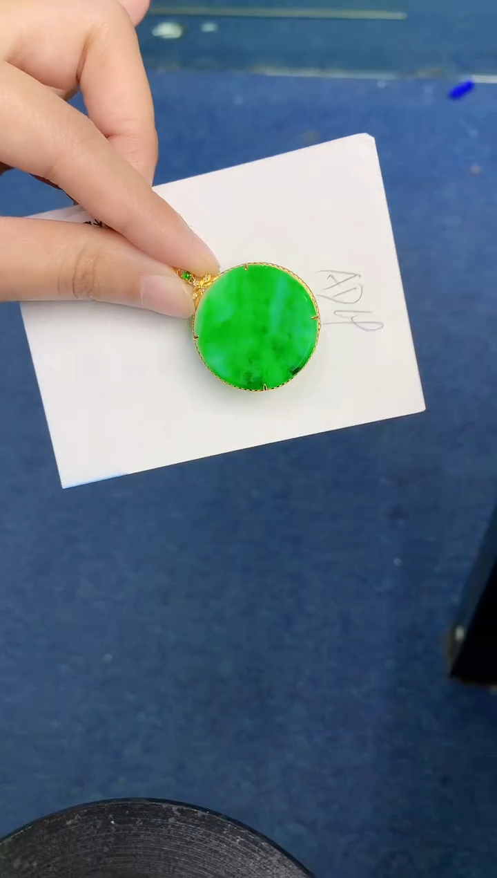 【闪购商品】翡翠颈饰18K金镶嵌0000000001