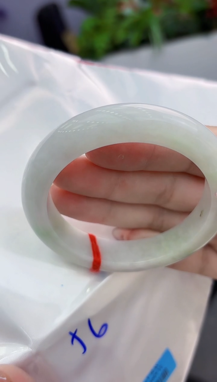 【闪购商品】翡翠手镯未镶嵌翡翠手镯