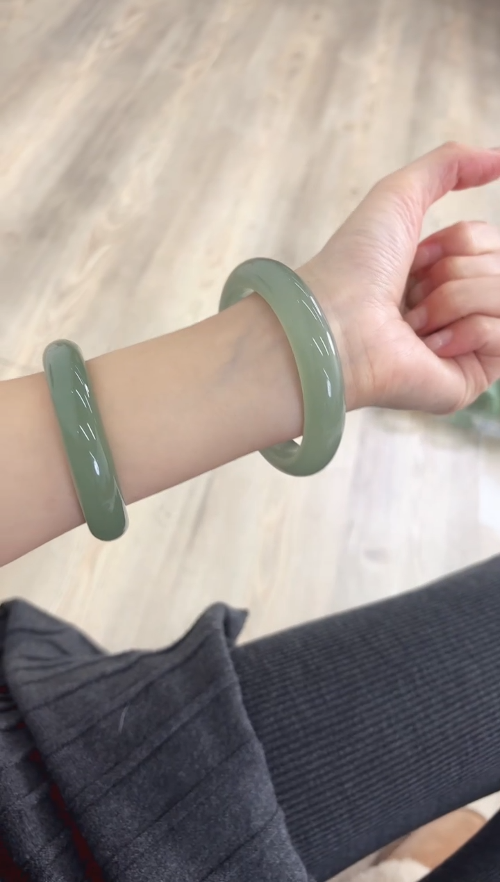 未镶嵌手镯石英质玉116-57D