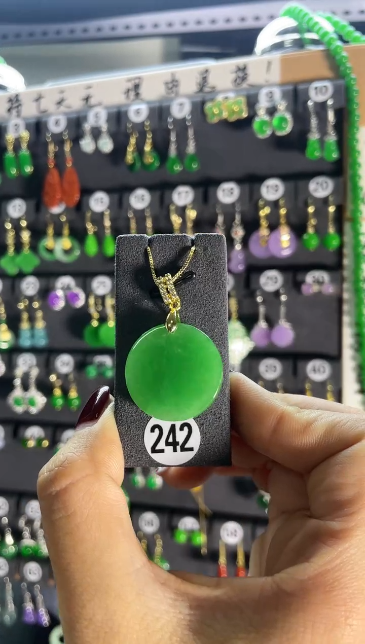 【闪购商品】翡翠耳饰银S925镶嵌242..