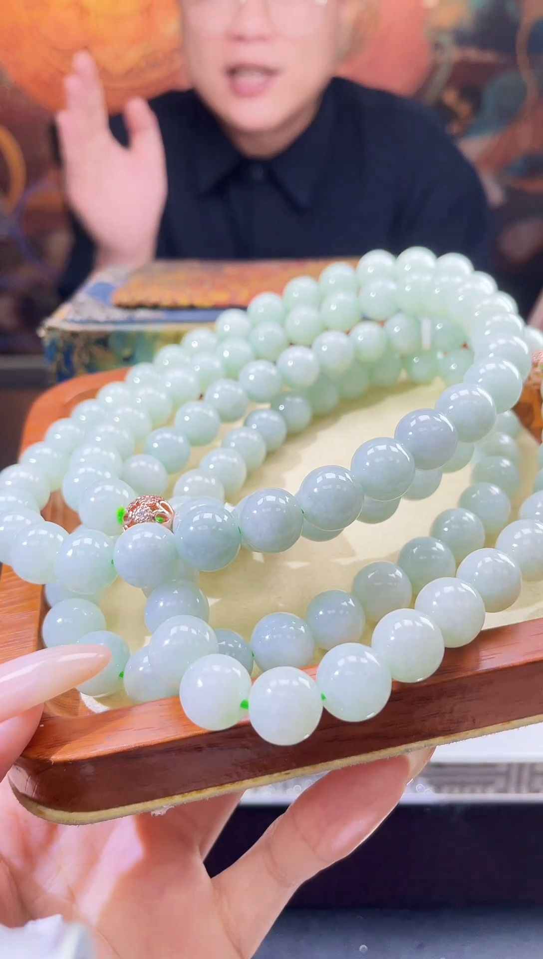 翡翠未镶嵌颈饰多样性发其一