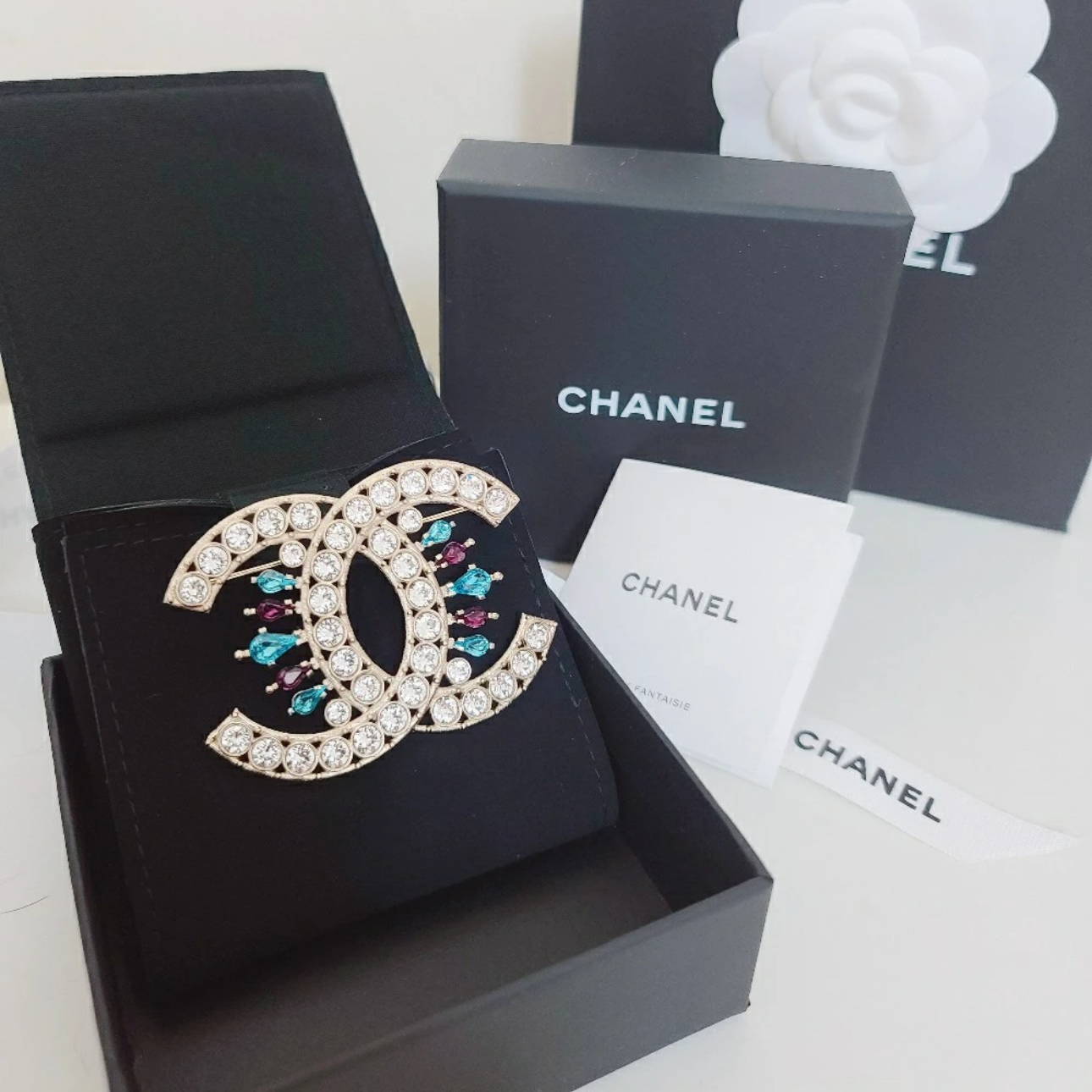 未使用 Chanel/香奈儿 精致 时尚 彩色 琉璃 满钻 胸针AY0373