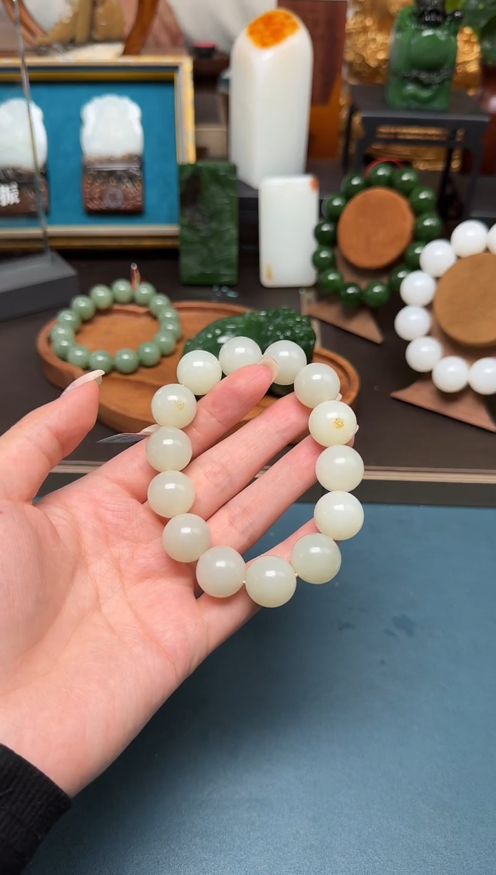 未镶嵌和田玉挂件zlx16