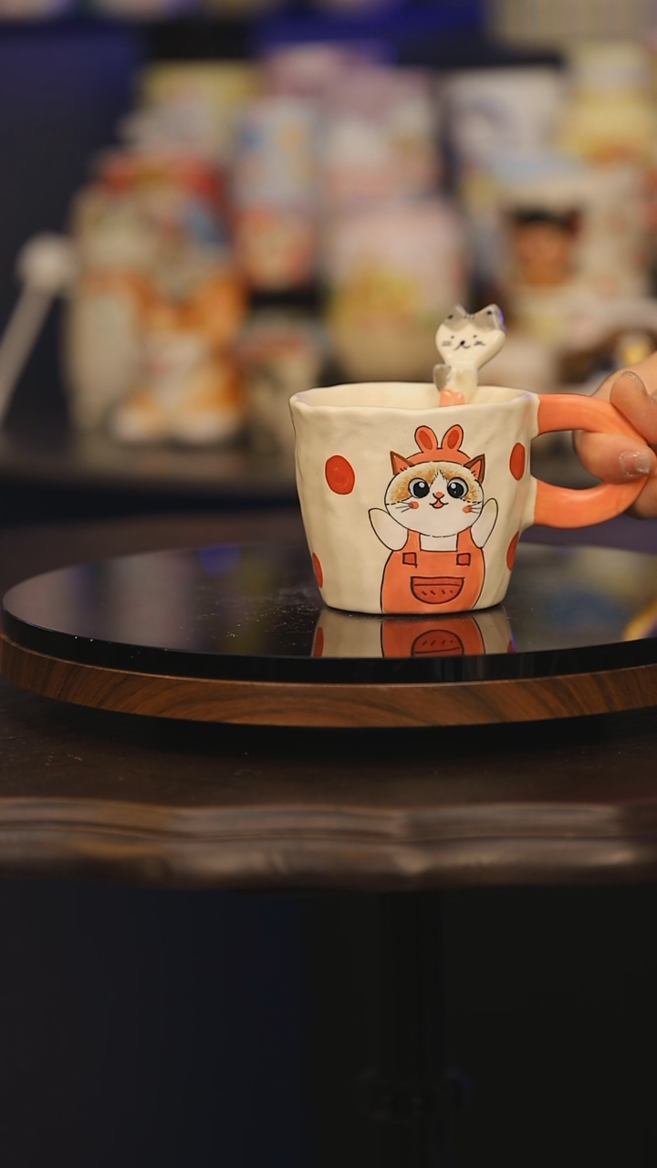 【闪购商品】摆件景德镇釉下彩绘设计师款式陶瓷