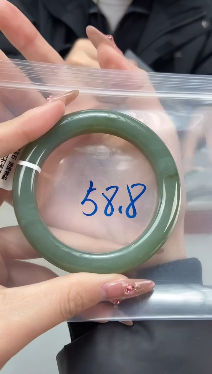【闪购商品】和田玉手镯未镶嵌和田玉手镯