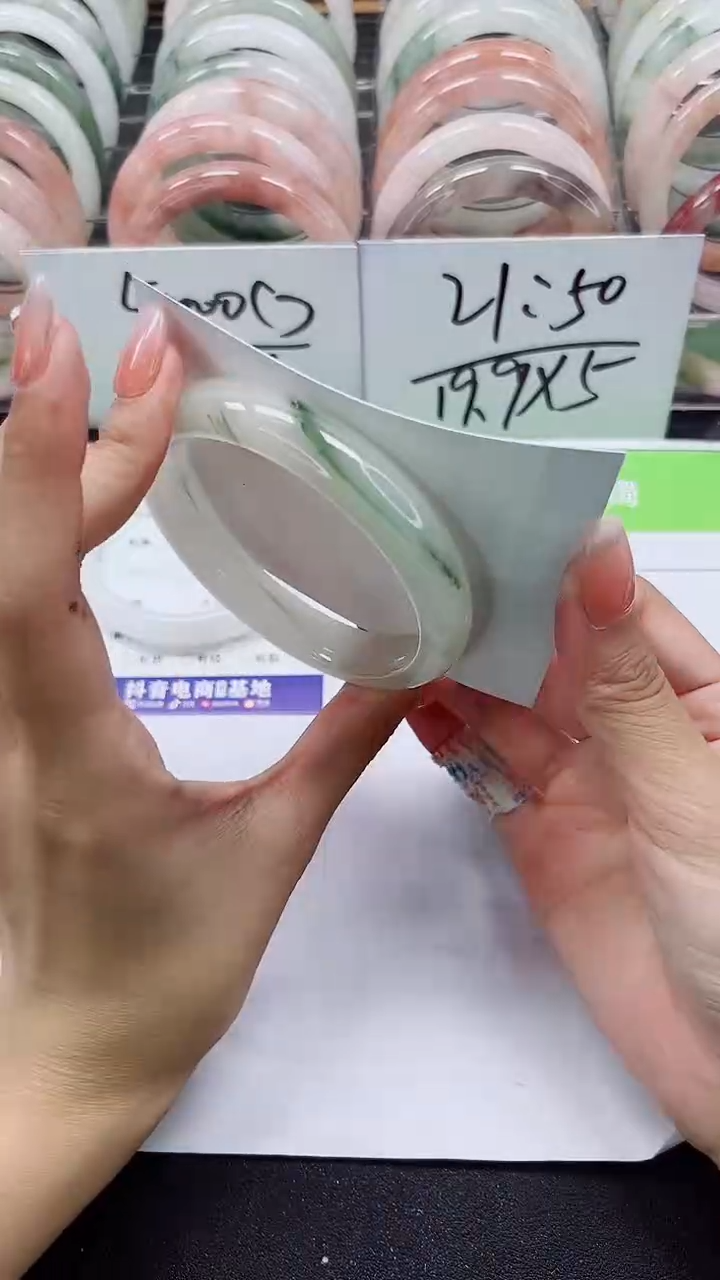 【闪购商品】石英质玉手镯合金A238-60/61