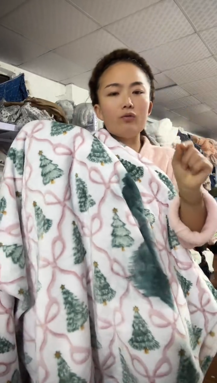 法兰绒卡通毛毯2.3*2