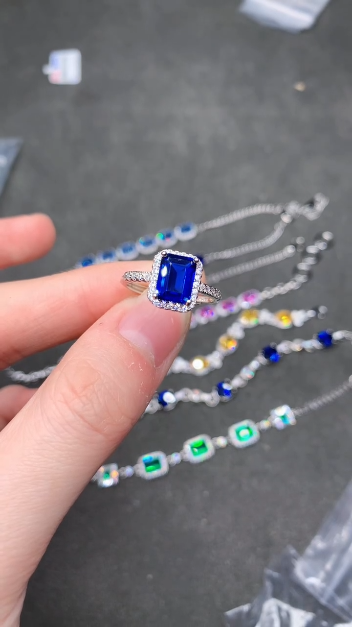 【闪购商品】蓝宝石戒指银S925镶嵌....