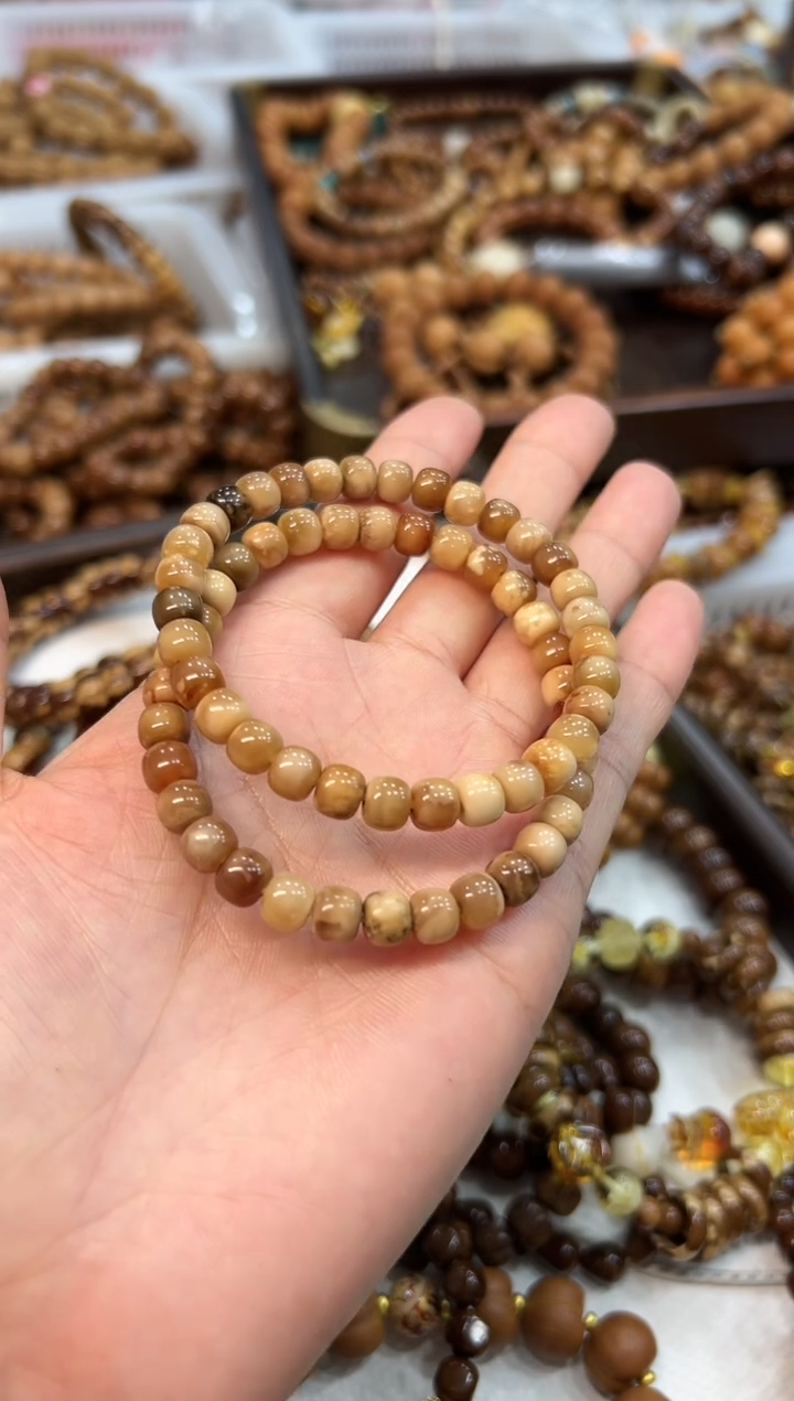 手串龙脊菩提卡7mm玉化老料 单圈 【手围17】