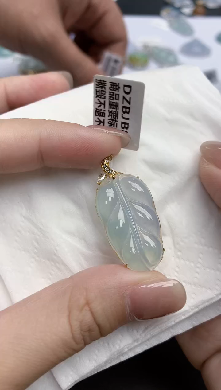 【闪购商品】翡翠颈饰18K金镶嵌天然缅甸翡翠A货