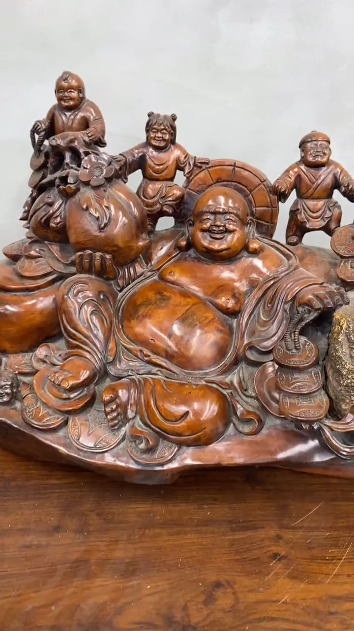 大果紫檀（缅甸花梨）木雕款弥勒抱石