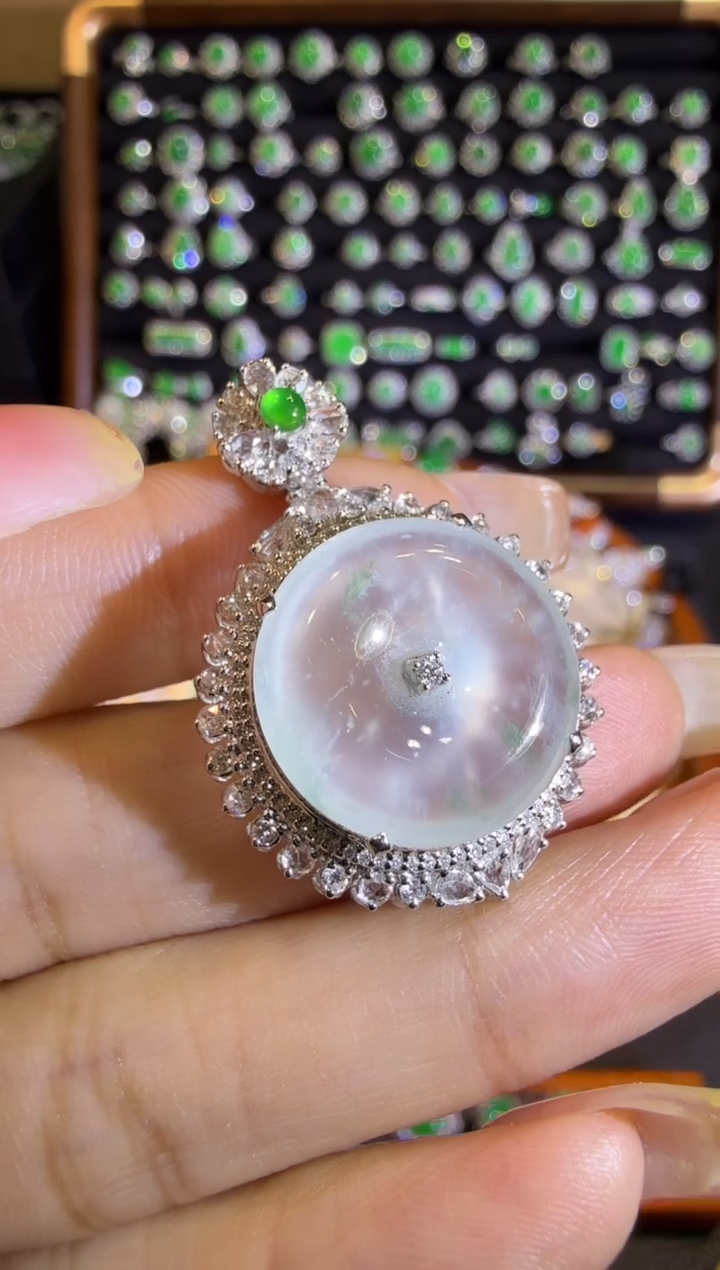 【闪购商品】翡翠吊坠(赠链)18K金镶嵌木那雪花棉平安扣吊坠