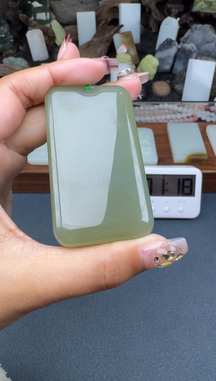 【闪购商品】和田玉颈饰未镶嵌菲菲