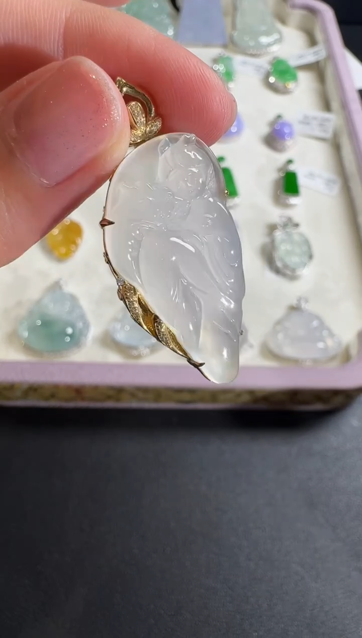 【闪购商品】翡翠吊坠(不含链)18K金镶嵌【源头工厂】钻石镶嵌