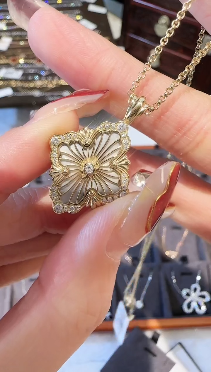 【闪购商品】钻石颈饰18K金镶嵌菱形项链